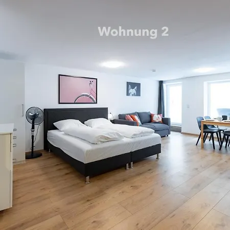 Zentrale Innenstadt-wohnung 公寓 *