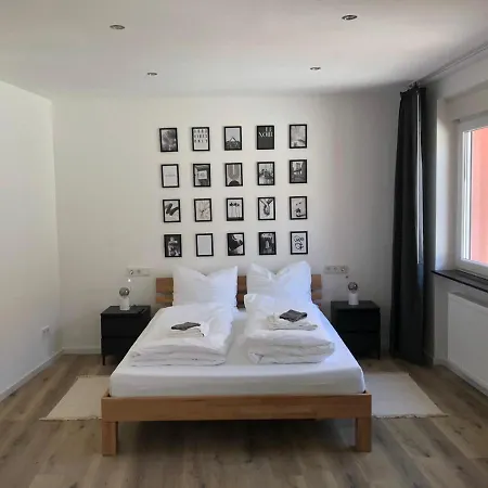 公寓 Zentrale Innenstadt-wohnung 维尔茨堡